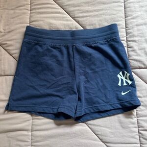 New York Yankees shorts